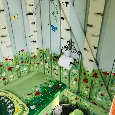 Maenni Summerhouse *