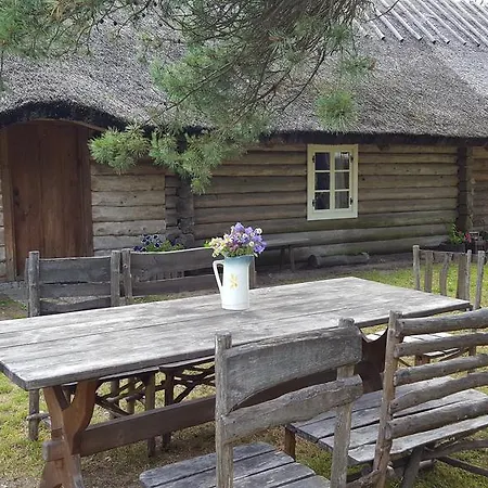 Maenni Summerhouse Vakantiehuis Kassari