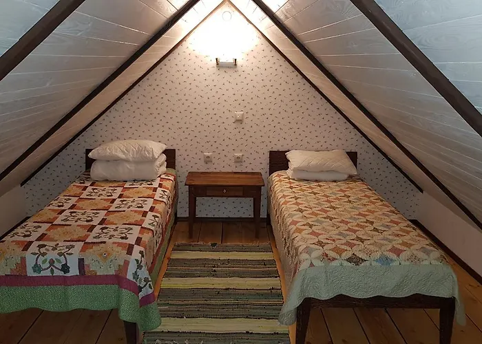 Maenni Summerhouse *